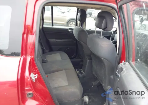 2010 Jeep Compass Sport из США, поврежденный, VIN 1J4NF4FB6AD611580